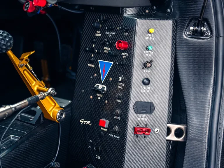 1997 McLaren F1 - Image 27 of 31