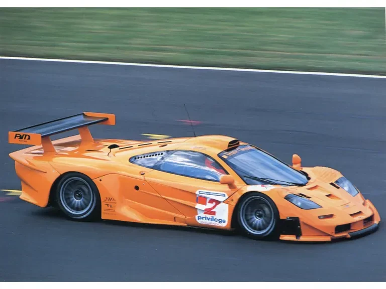 1997 McLaren F1 - Image 13 of 31