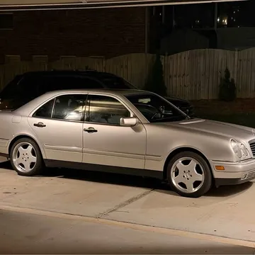 1997 Mercedes-Benz 300 D Sedan