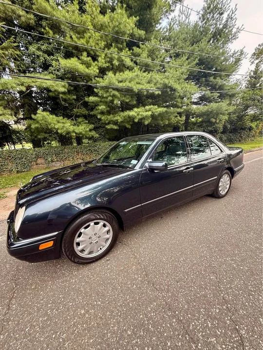 1997 Mercedes-Benz W124 E-Class - Image 9 of 20
