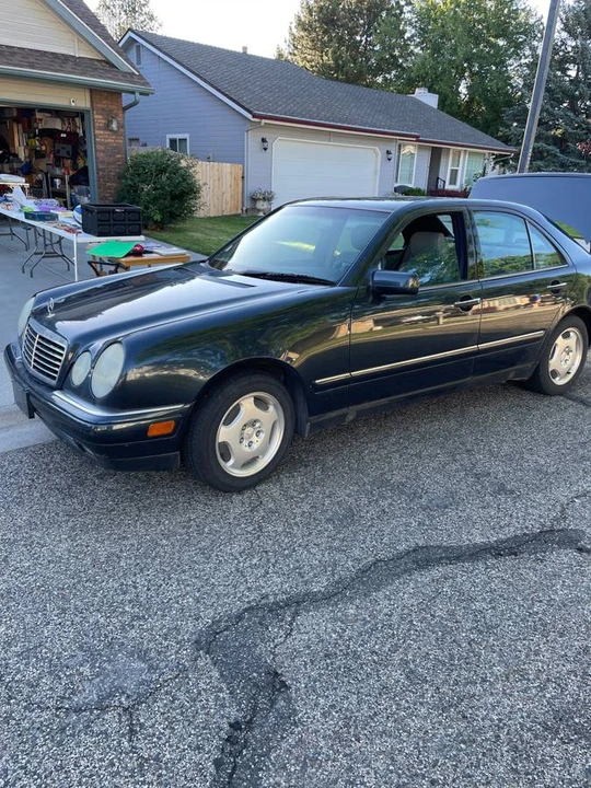 1997 Mercedes-Benz W124 E-Class - Image 2 of 2