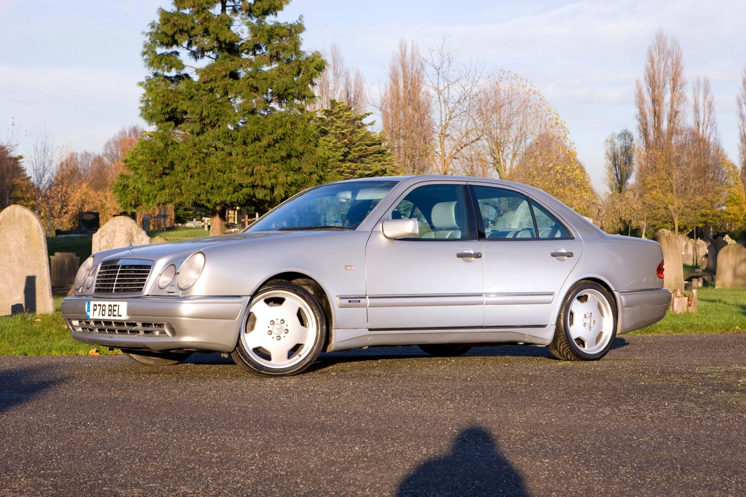 1997 Mercedes-Benz W210 E 36 & E 50 & E 55 & E 60 AMG - Image 4 of 4