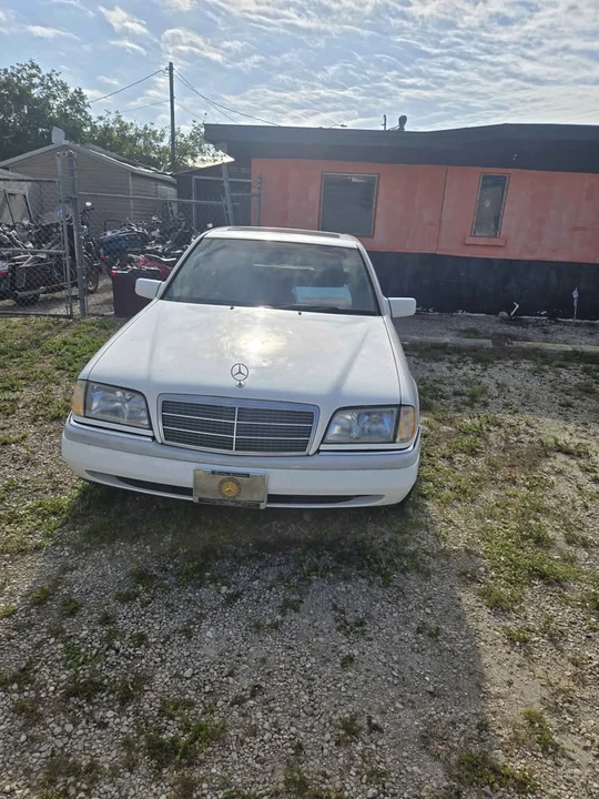 1997 Mercedes-Benz W202 C-Class - Image 4 of 4