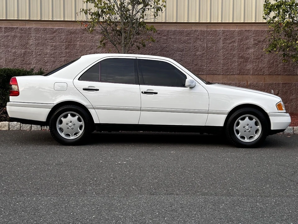 1997 Mercedes-Benz W202 C-Class - Image 23 of 31