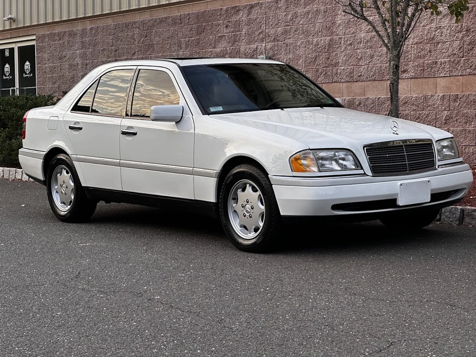 1997 Mercedes-Benz W202 C-Class - Image 16 of 31