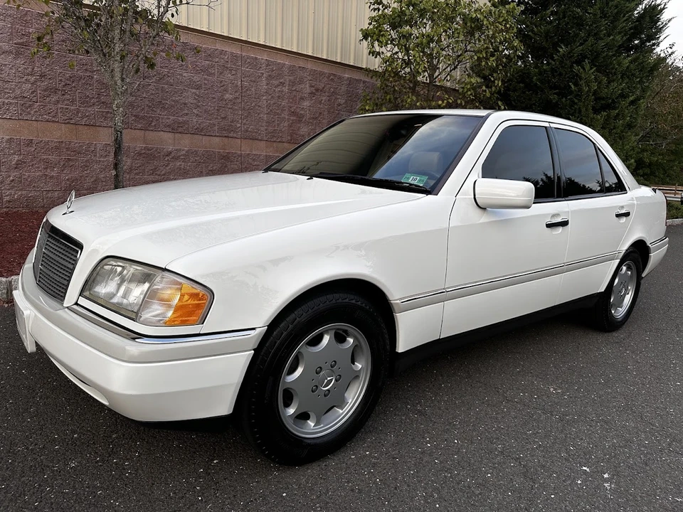 1997 Mercedes-Benz W202 C-Class - Image 2 of 31