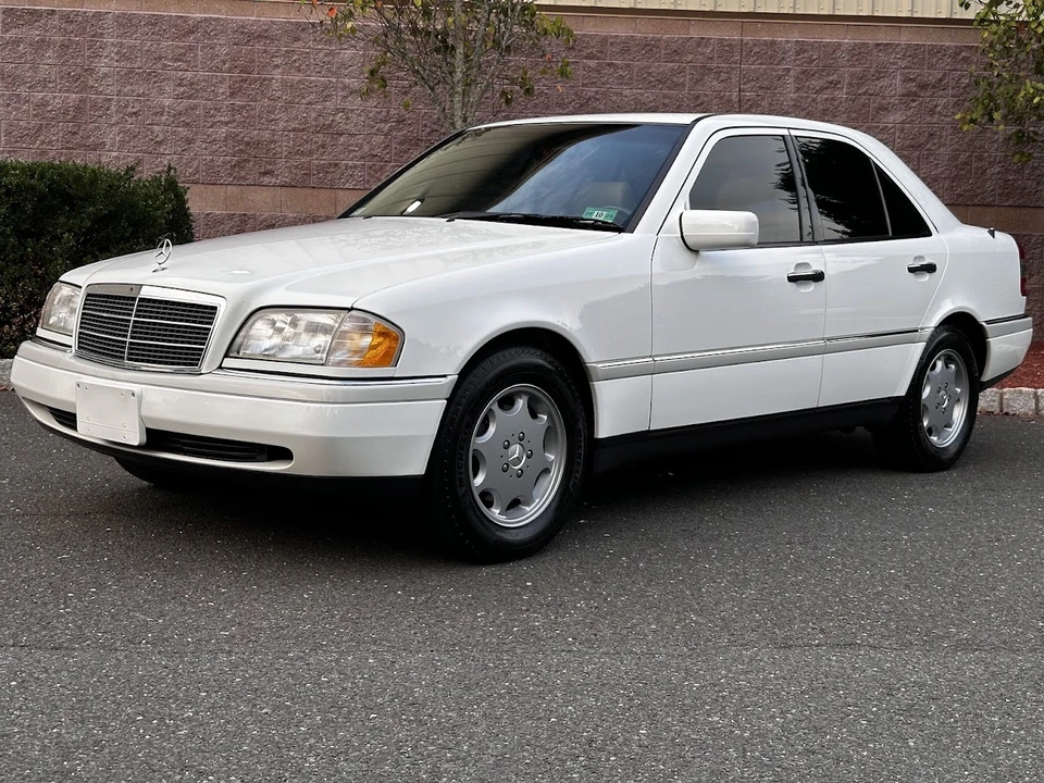 1997 Mercedes-Benz W202 C-Class - Image 4 of 31