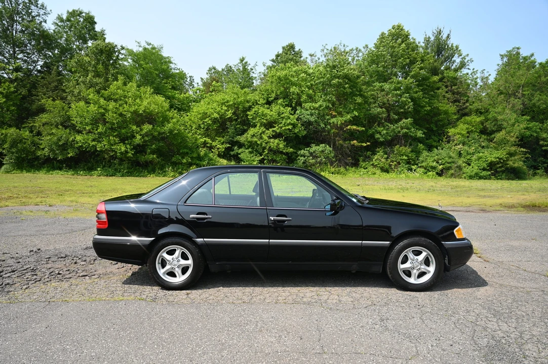 1997 Mercedes-Benz W202 C-Class - Image 9 of 31