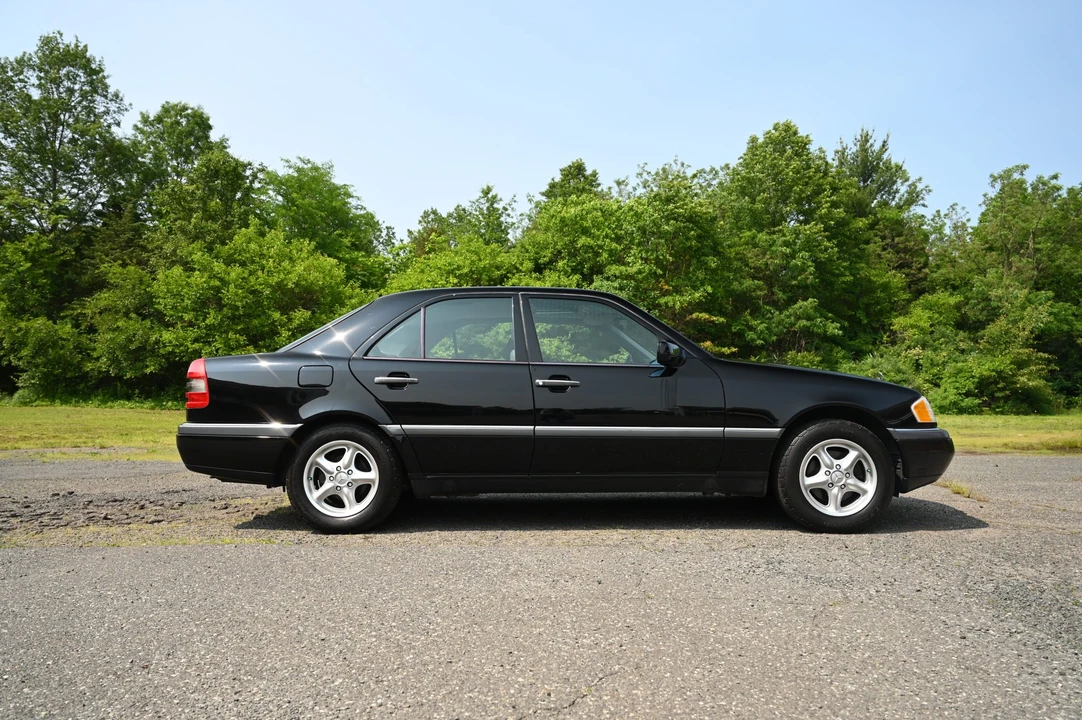 1997 Mercedes-Benz W202 C-Class - Image 10 of 31