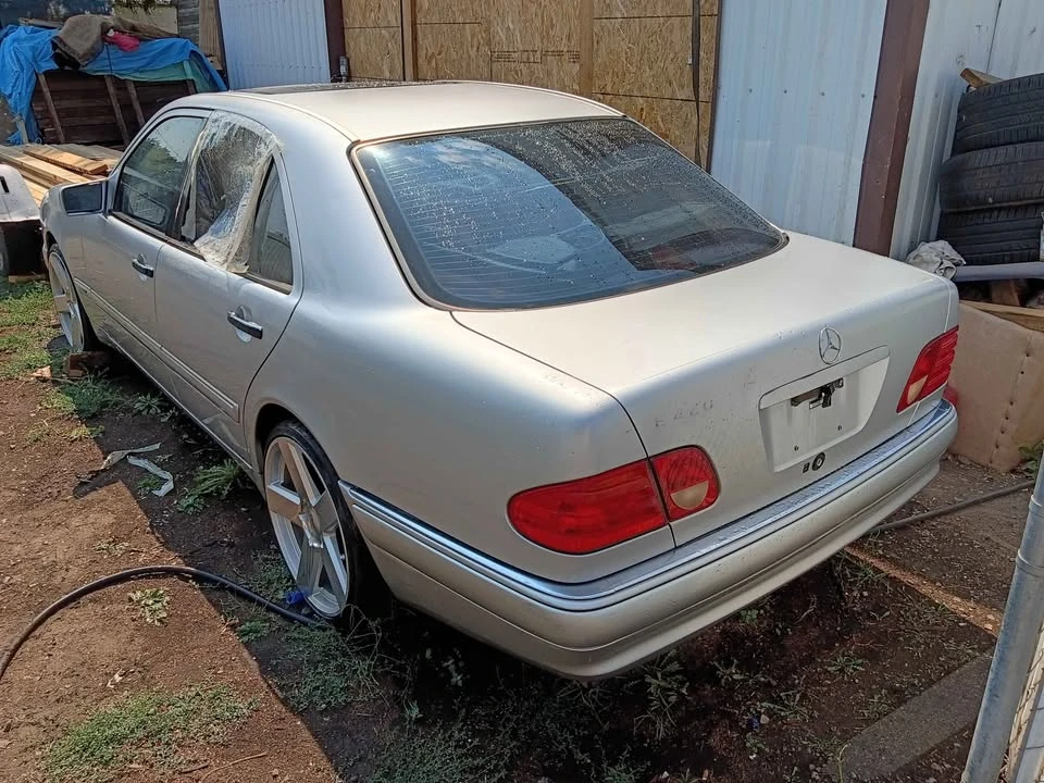 1997 Mercedes-Benz W210 E-Class - Image 2 of 6