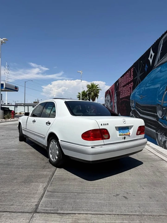 1997 Mercedes-Benz W124 E-Class - Image 4 of 20