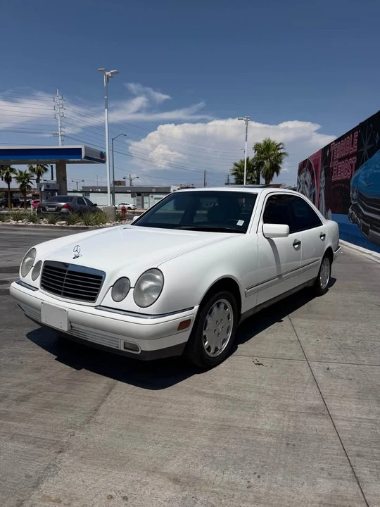 1997 Mercedes-Benz W124 E-Class - Image 9 of 20