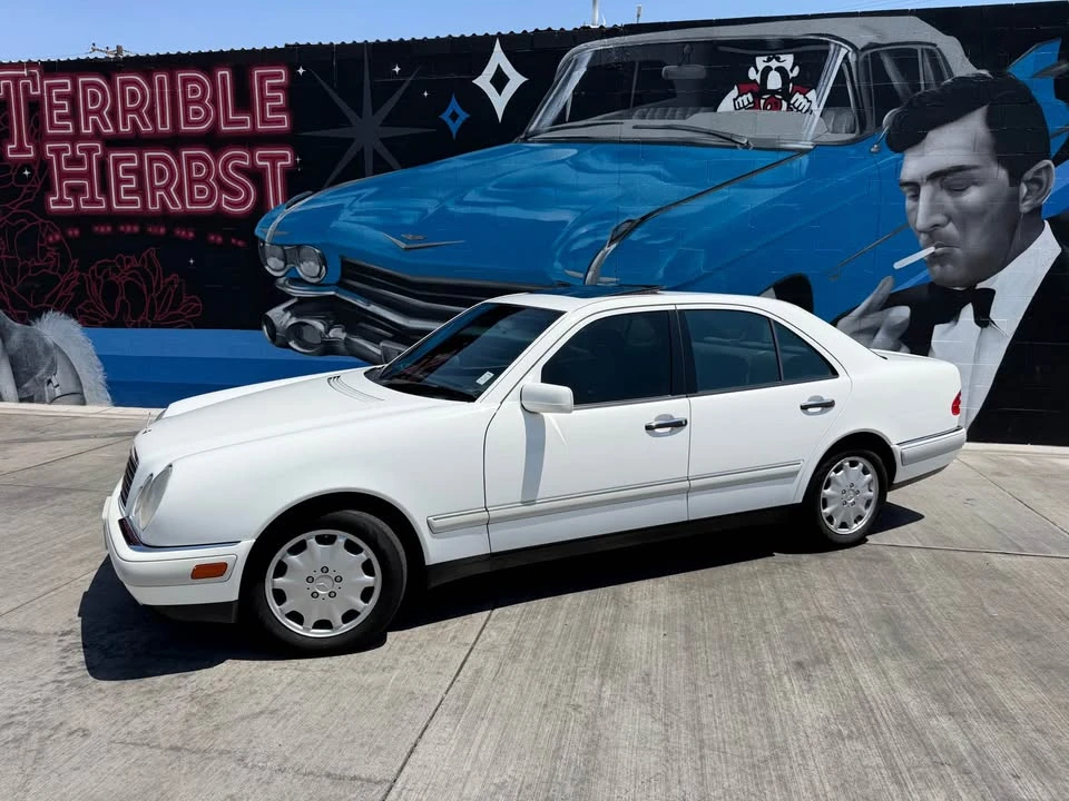 1997 Mercedes-Benz W124 E-Class - Image 2 of 20