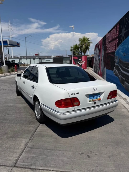 1997 Mercedes-Benz W124 E-Class - Image 5 of 20