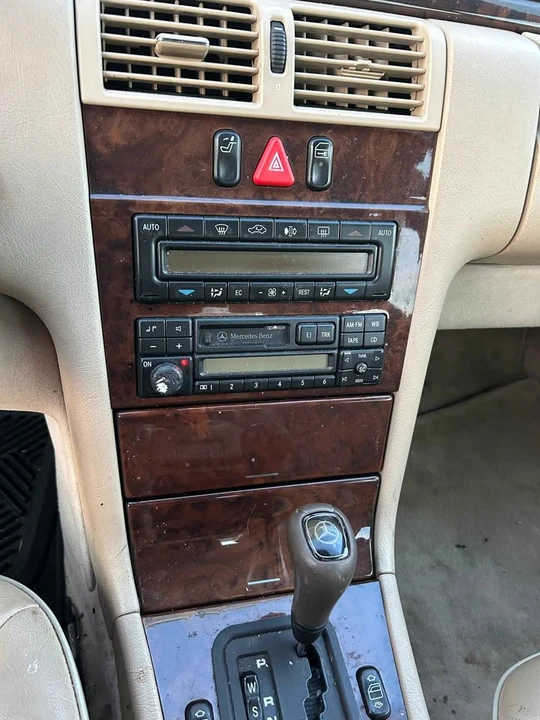 1997 Mercedes-Benz W210 E-Class - Image 10 of 17