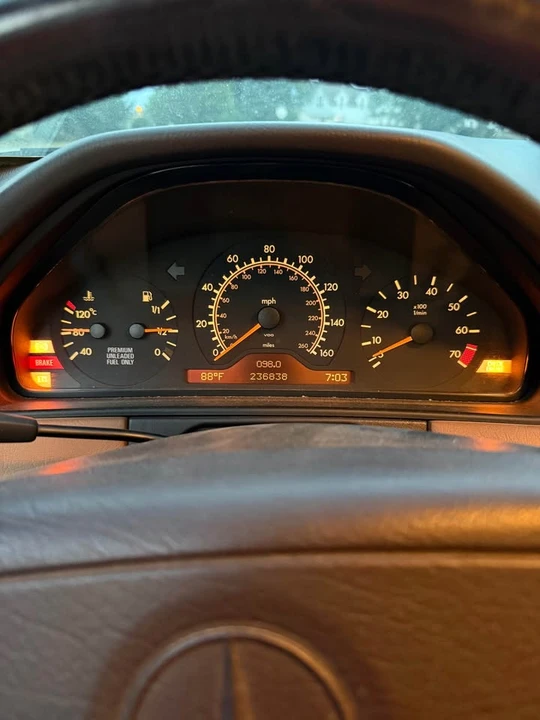 1997 Mercedes-Benz W124 E-Class - Image 11 of 11