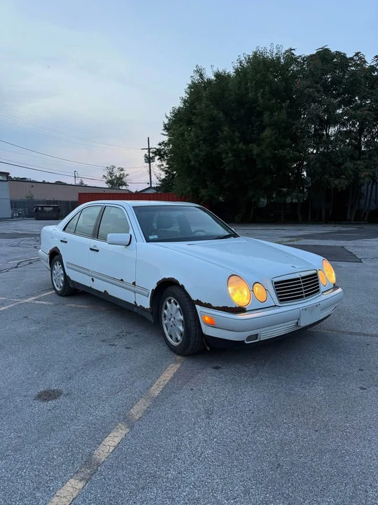 1997 Mercedes-Benz W124 E-Class - Image 4 of 11