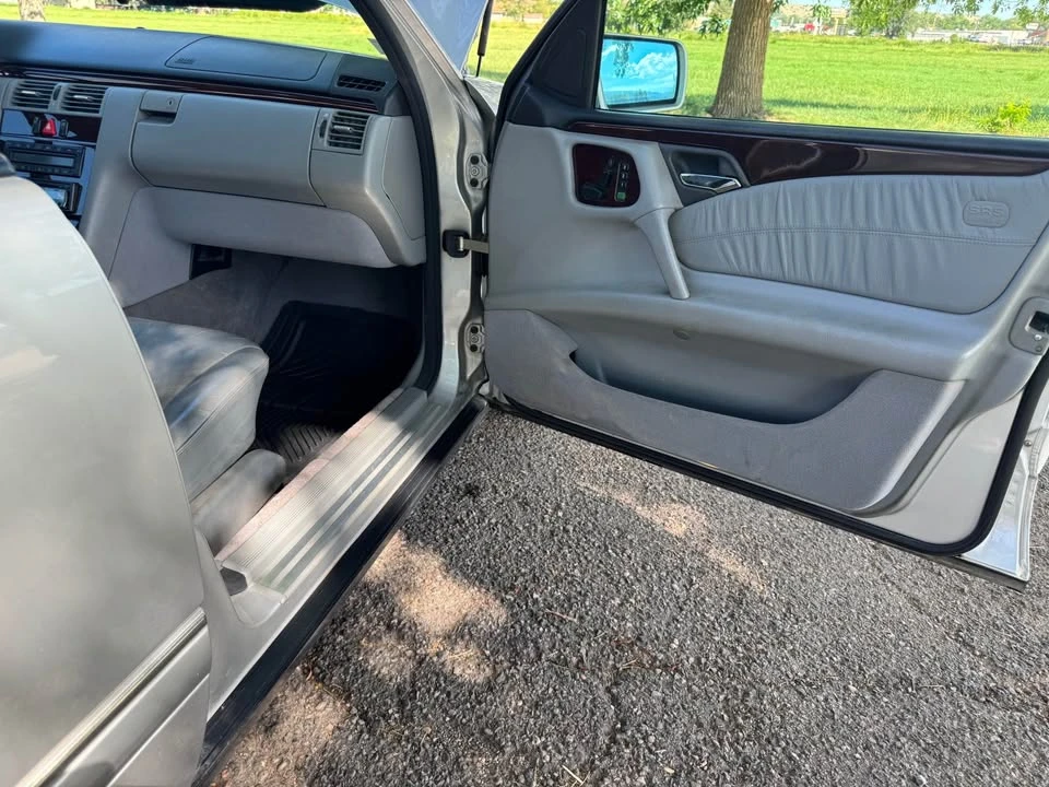 1997 Mercedes-Benz W210 E-Class - Image 10 of 15