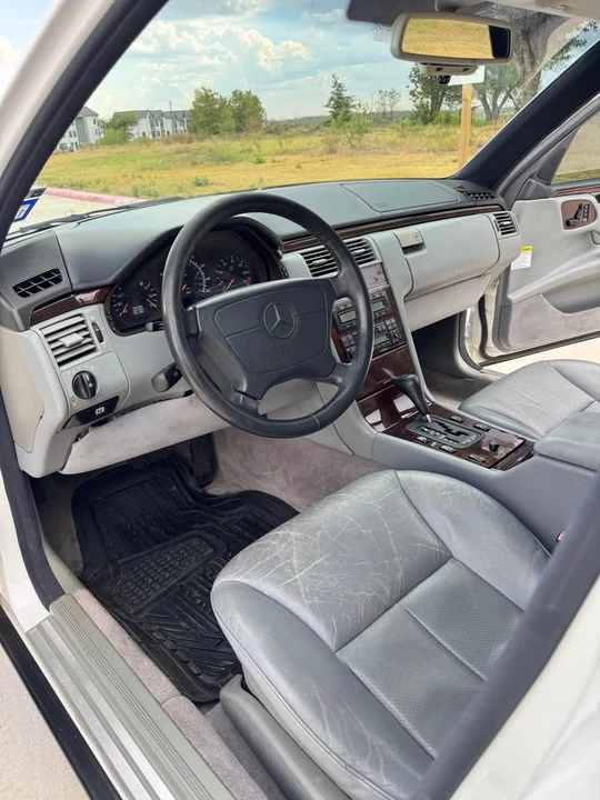 1997 Mercedes-Benz W124 E-Class - Image 12 of 20
