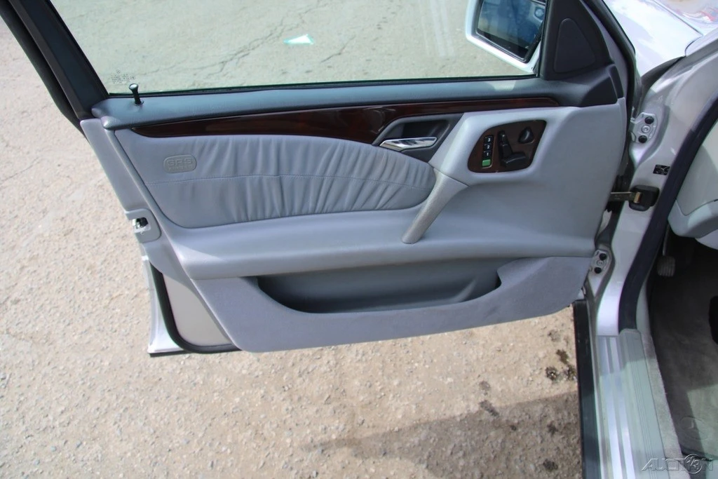 1997 Mercedes-Benz W210 E-Class - Image 14 of 21