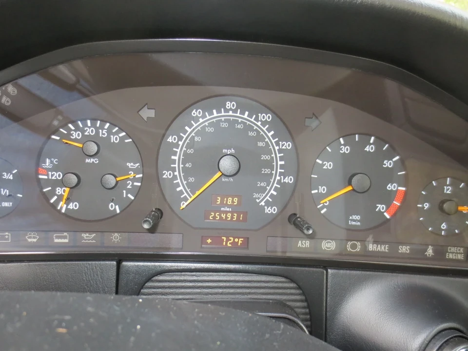 1997 Mercedes-Benz W210 E-Class - Image 13 of 21