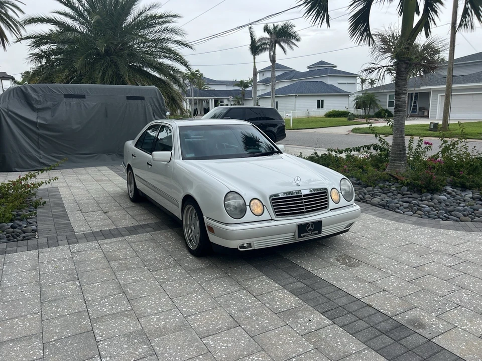 1997 Mercedes-Benz W210 E-Class - Image 2 of 20