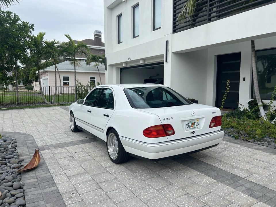 1997 Mercedes-Benz W210 E-Class - Image 6 of 20