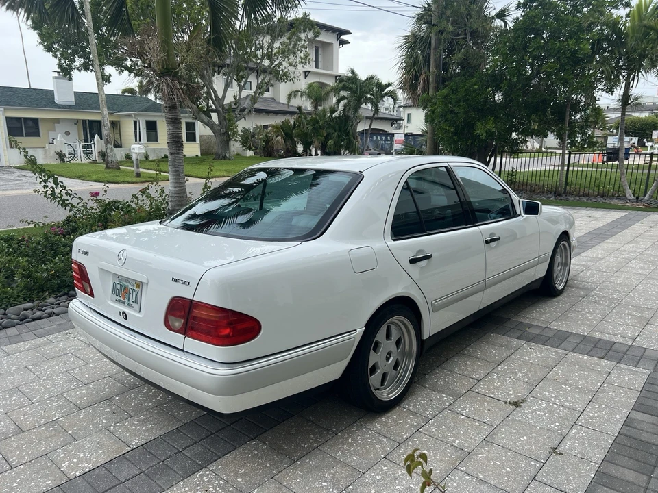 1997 Mercedes-Benz W210 E-Class - Image 8 of 20
