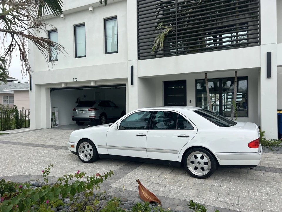 1997 Mercedes-Benz W210 E-Class - Image 4 of 20