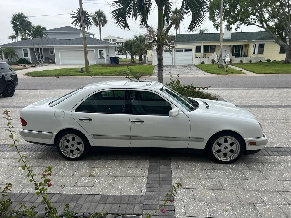 1997 Mercedes-Benz W210 E-Class - Image 5 of 20