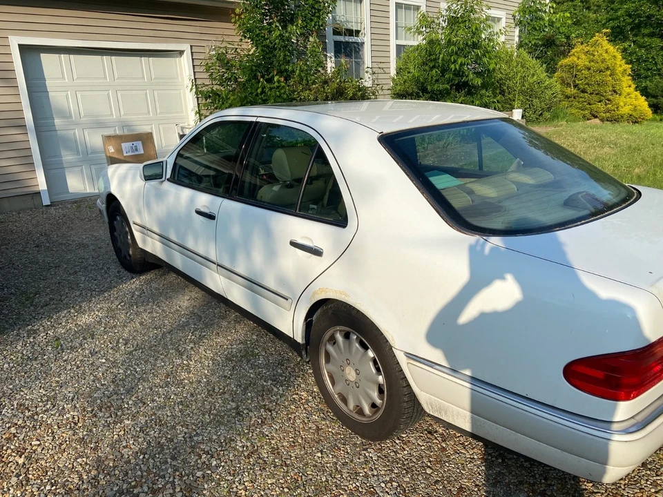 1997 Mercedes-Benz W210 E-Class - Image 2 of 13