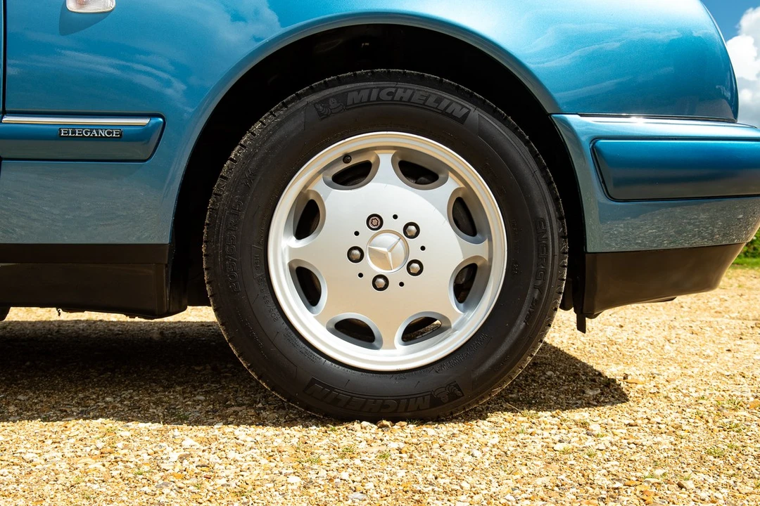 1997 Mercedes-Benz W210 E-Class - Image 17 of 30