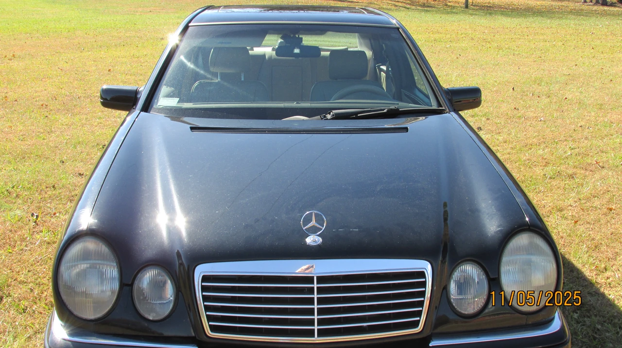 1997 Mercedes-Benz W124 E-Class - Image 8 of 31