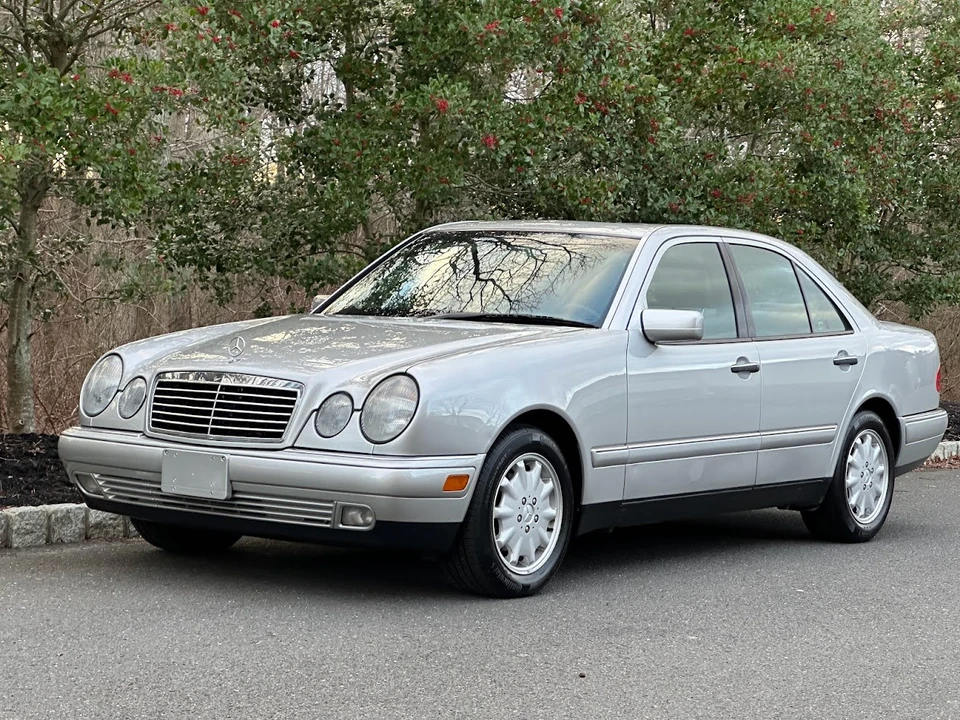 1997 Mercedes-Benz W210 E-Class - Image 2 of 31
