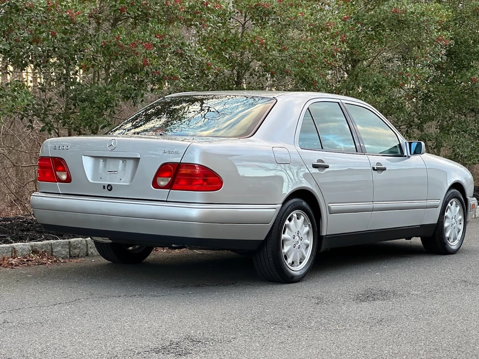 1997 Mercedes-Benz W210 E-Class - Image 12 of 31