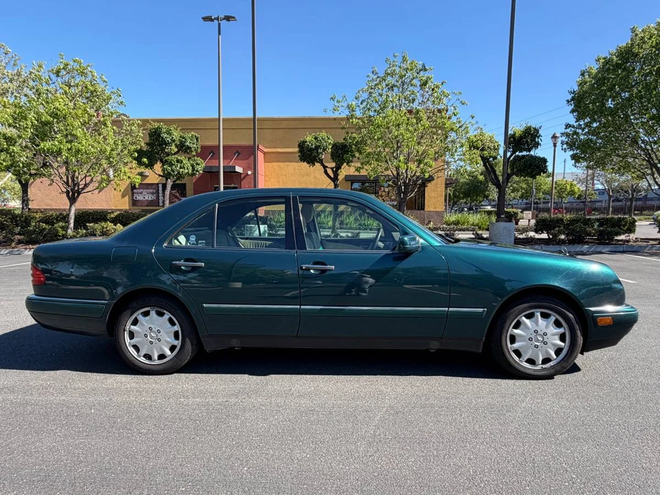 1997 Mercedes-Benz W210 E-Class - Image 10 of 21