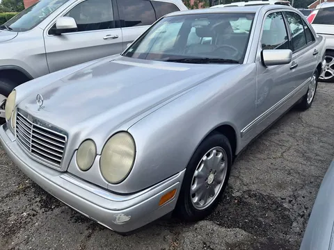 1997 Mercedes-Benz E320