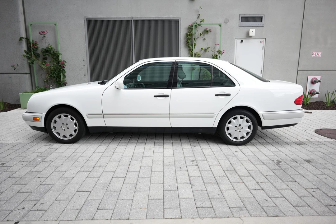 1997 Mercedes-Benz W210 E-Class - Image 29 of 31