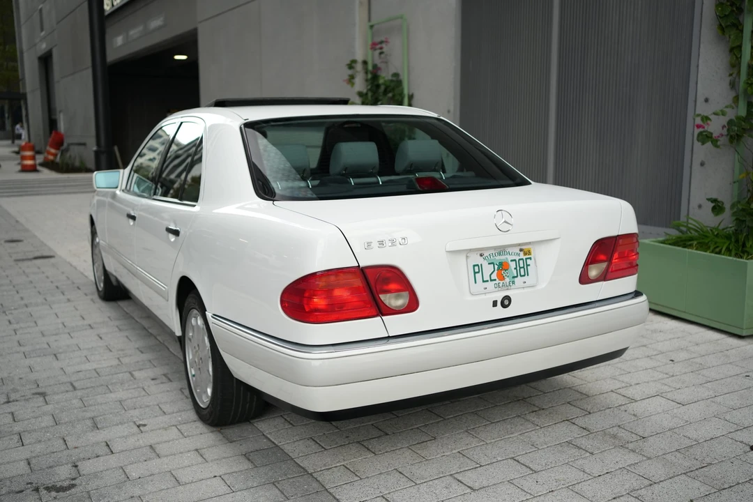 1997 Mercedes-Benz W210 E-Class - Image 25 of 31