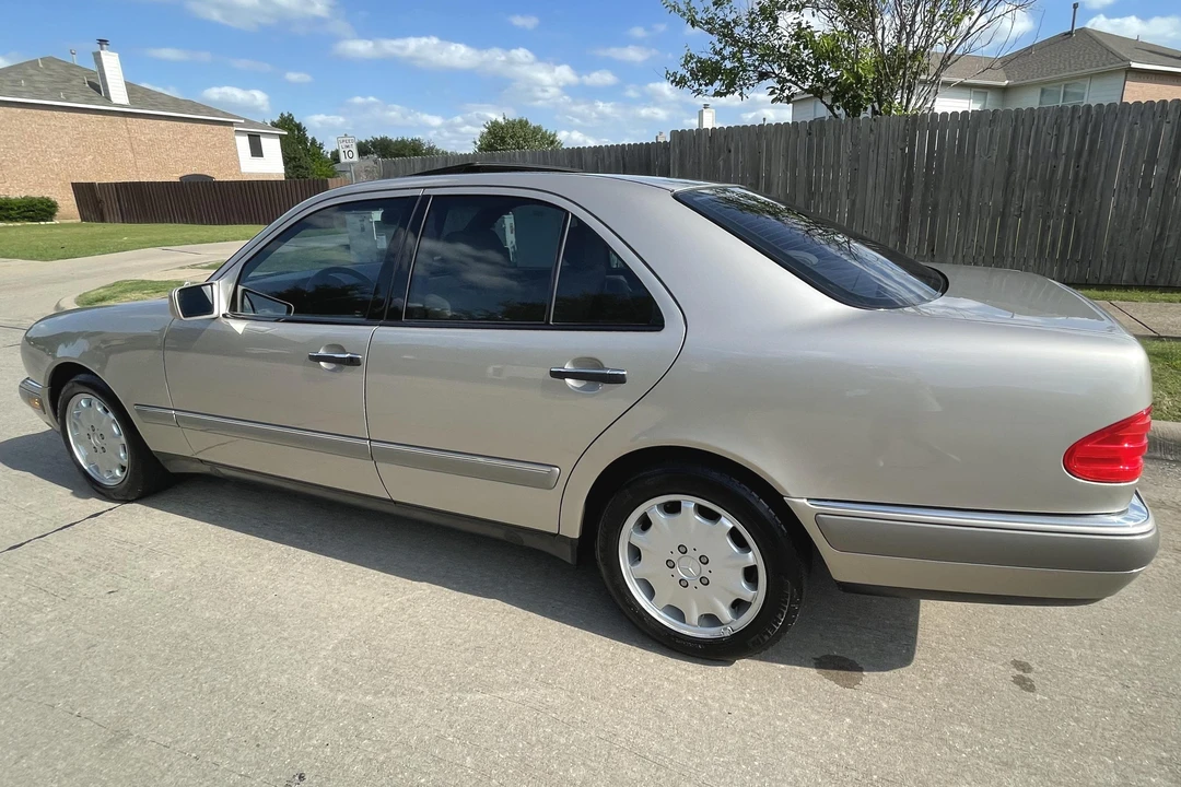 1997 Mercedes-Benz W210 E-Class - Image 4 of 5