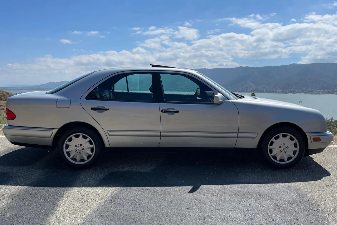 1997 Mercedes-Benz W210 E-Class - Image 3 of 31