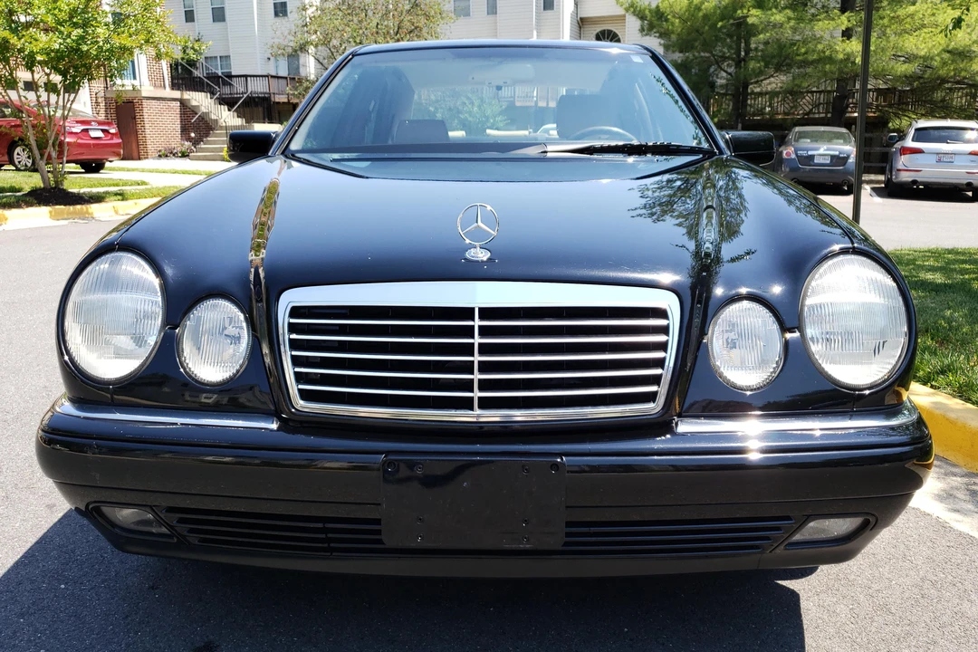 1997 Mercedes-Benz W210 E-Class - Image 2 of 31