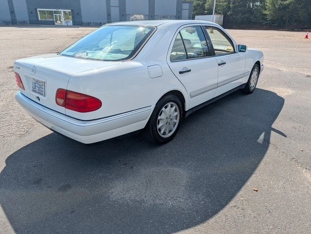 1997 Mercedes-Benz W124 E-Class - Image 7 of 20
