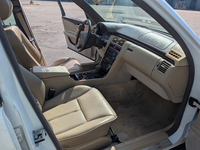 1997 Mercedes-Benz W124 E-Class - Image 15 of 20