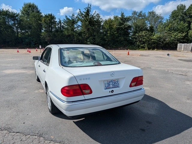 1997 Mercedes-Benz W124 E-Class - Image 4 of 20
