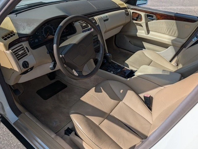 1997 Mercedes-Benz W124 E-Class - Image 10 of 20