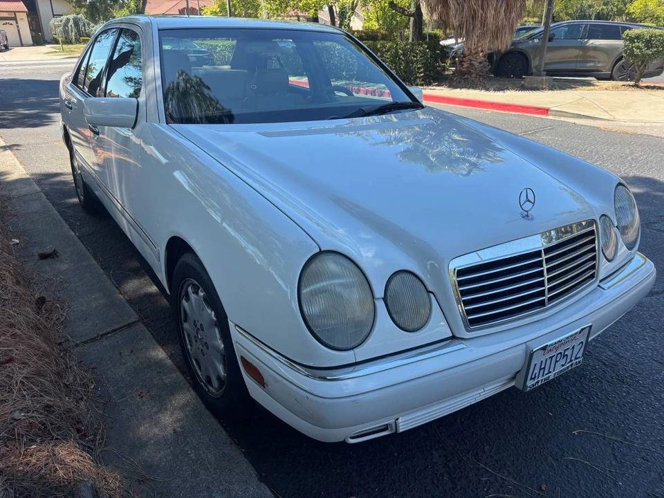 1997 Mercedes-Benz W210 E-Class - Image 2 of 12