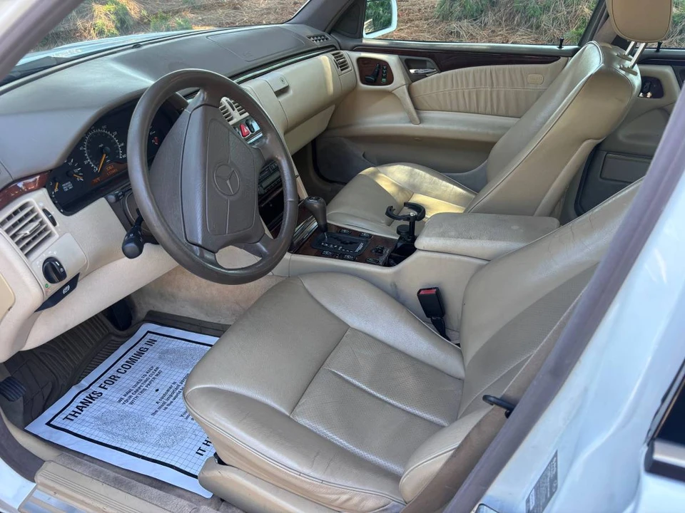1997 Mercedes-Benz W210 E-Class - Image 5 of 12