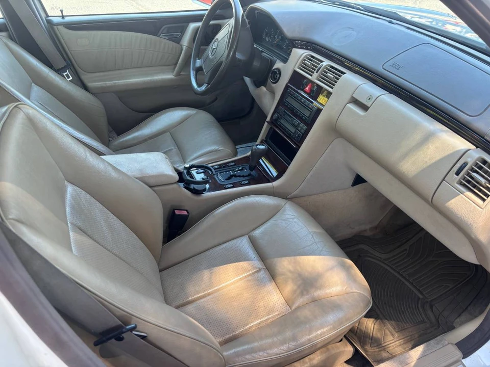 1997 Mercedes-Benz W210 E-Class - Image 6 of 12