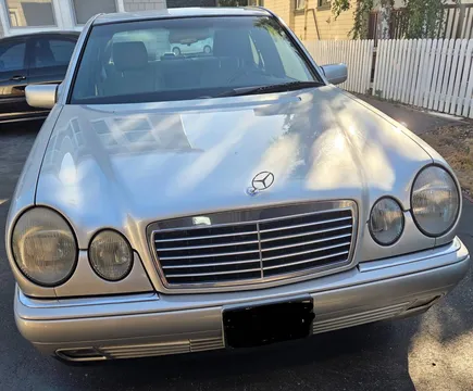 1997 Mercedes-Benz E420 Sedan